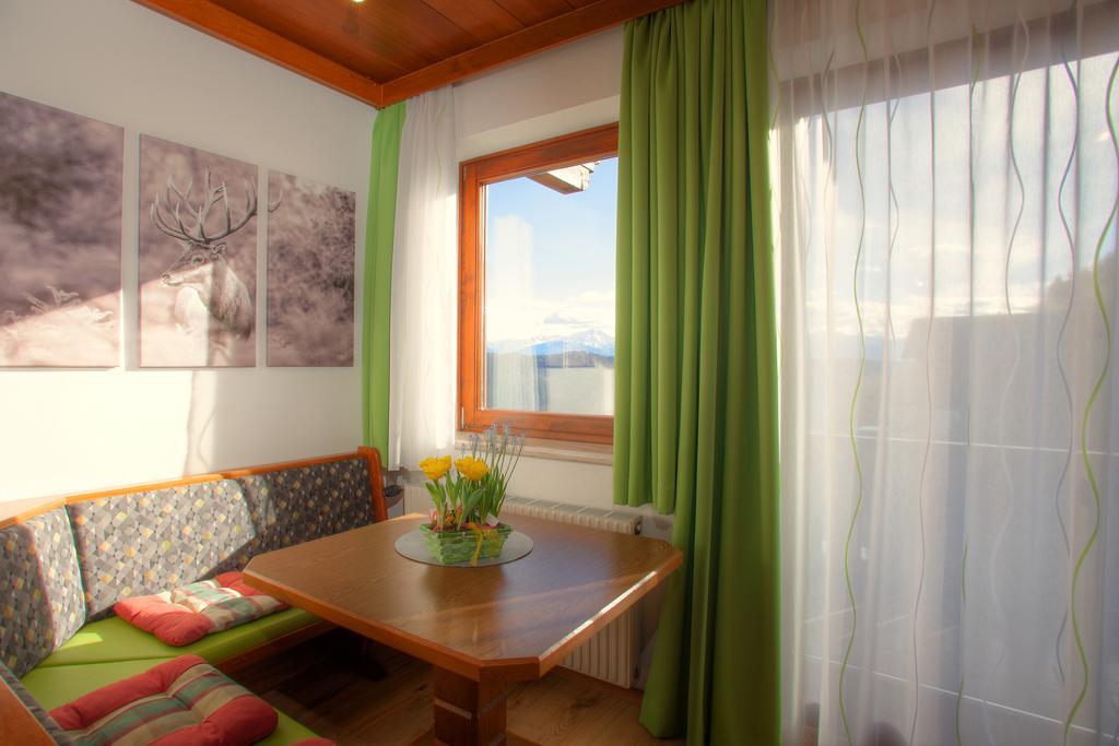 Mathiasl Panorama Ferienwohnungen โบเดนสดอร์ฟ ภายนอก รูปภาพ